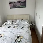 Διαμέρισμα Dijana *
